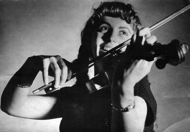 milica-za-web-sa-violinom.gif, 275 KB